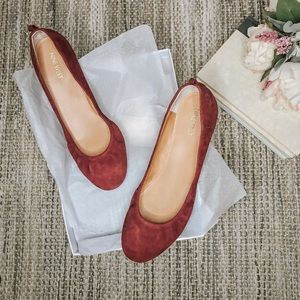 Nine West burgundy suede flats